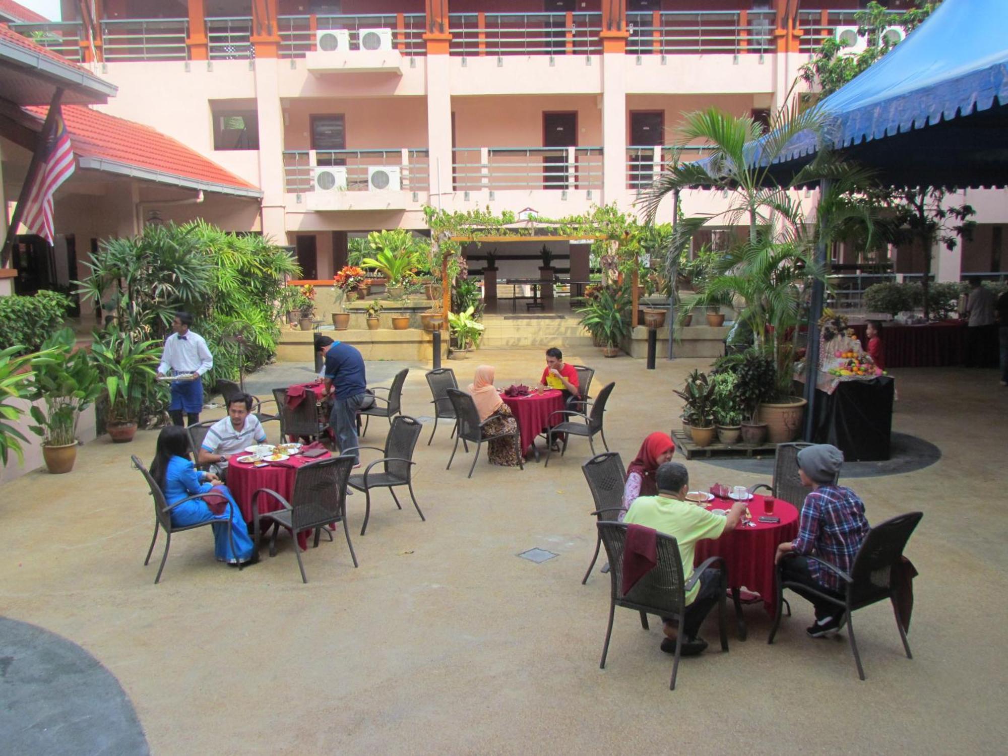 Hotel Seri Malaysia 3*